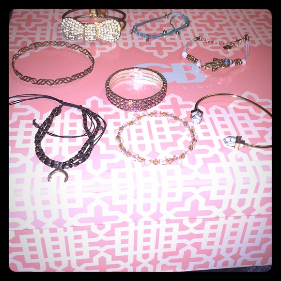 SOLD8 bracelets costume jewelry bundle rhinestone bow - Picture 1 of 4